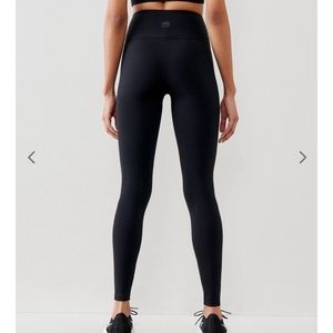 NWOT Roots Journey Legging Black